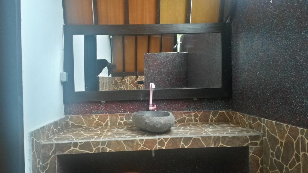 Hello Lumbung Homestay Gili Air Room photo
