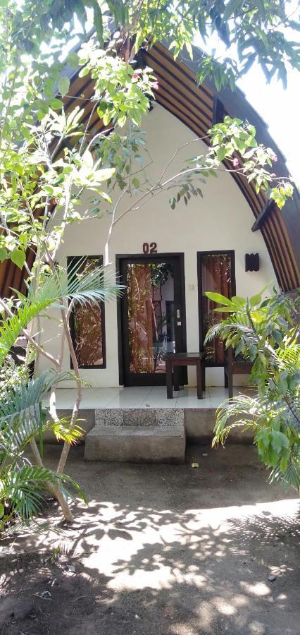 Hello Lumbung Homestay Gili Air Exterior photo